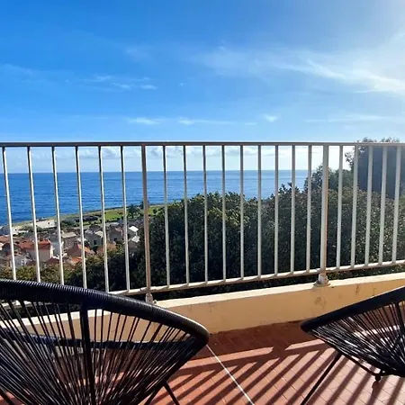 Bright 2-bedroom & Beautiful Sea View