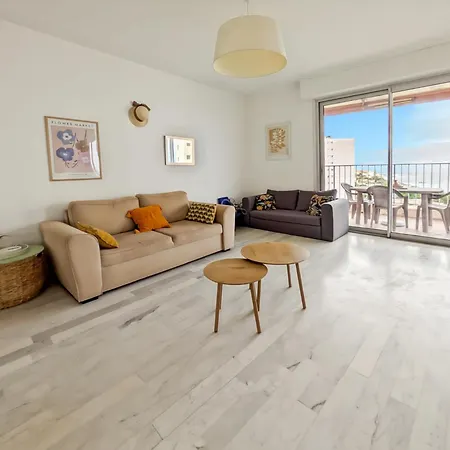 Appartamento Bright 2-bedroom & Beautiful Sea View