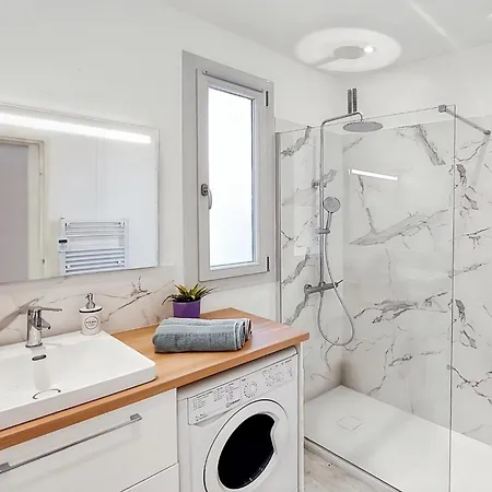 Appartamento Bright 2-bedroom & Beautiful Sea View